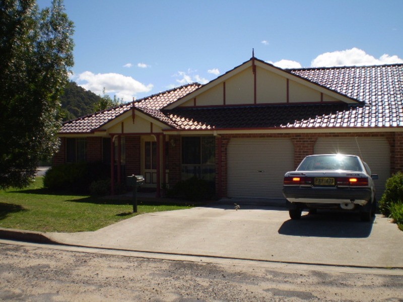 2 Longworth Street, Lithgow NSW 2790