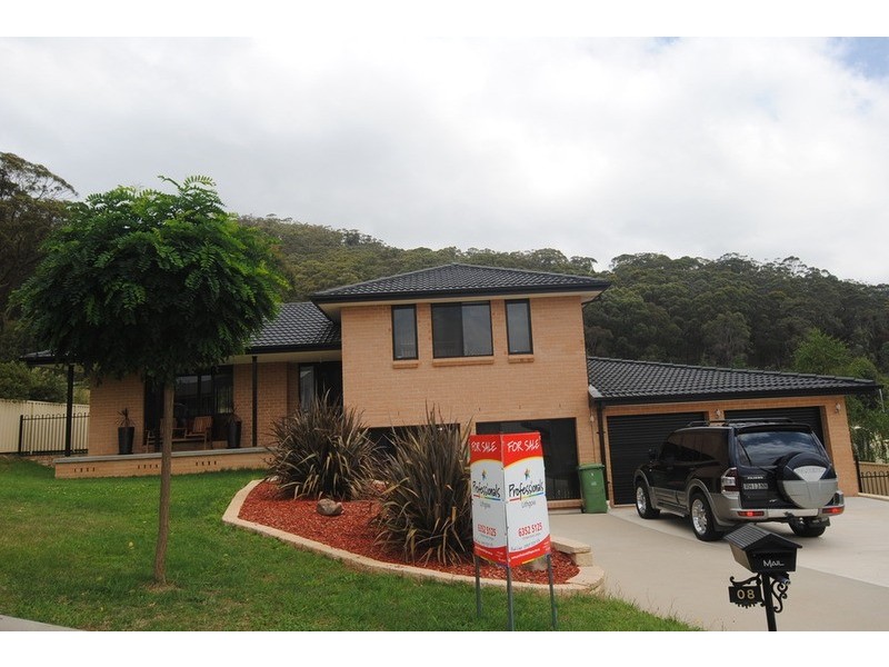 8 Amber Grove, Lithgow NSW 2790