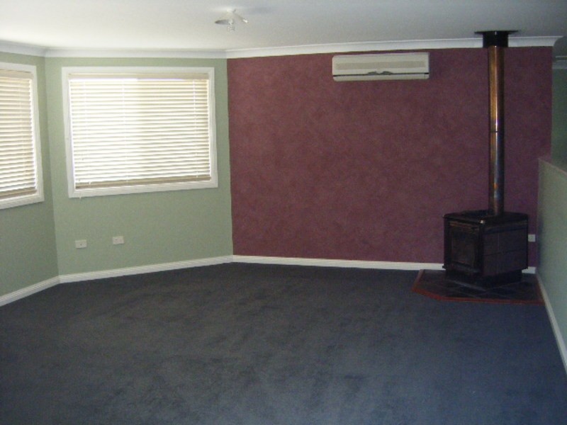 6 Daintree Close, Lithgow NSW 2790