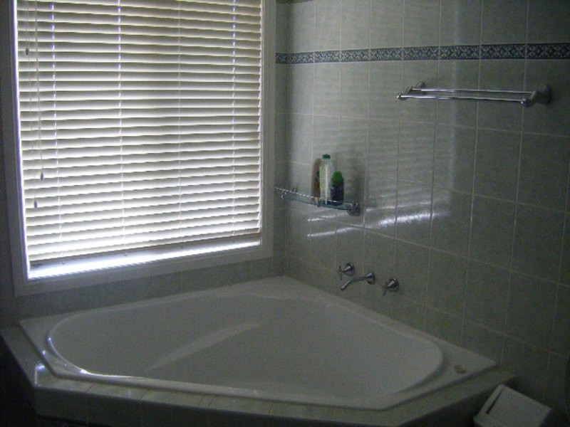 6 Daintree Close, Lithgow NSW 2790