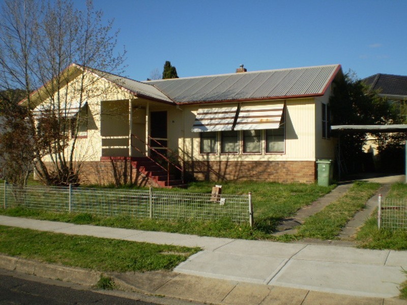 15 Sandford Avenue, Lithgow NSW 2790