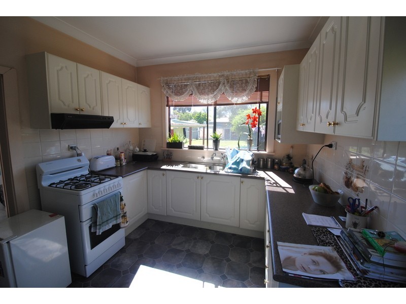 73 Rifle Parade, Lithgow NSW 2790