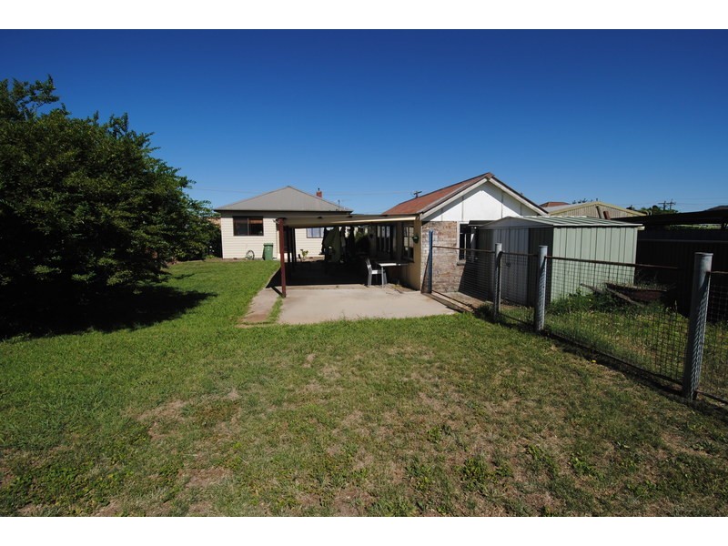 73 Rifle Parade, Lithgow NSW 2790