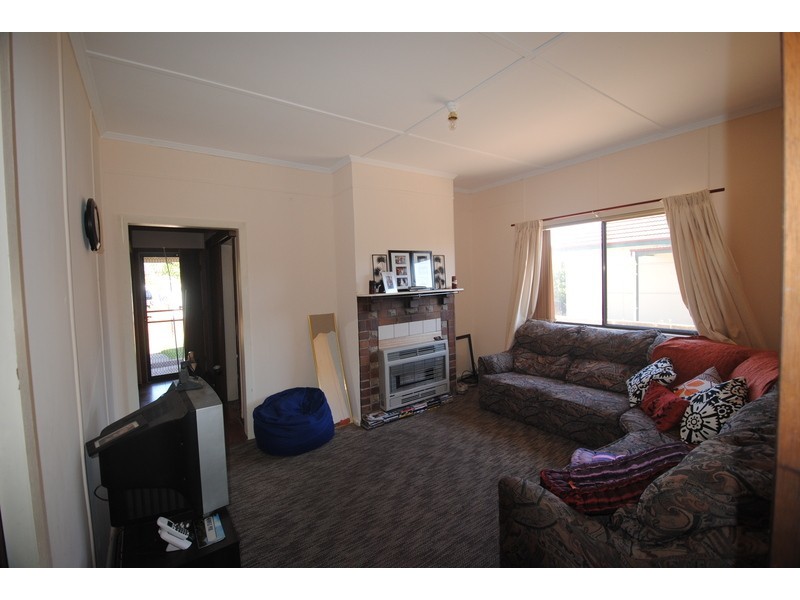 73 Rifle Parade, Lithgow NSW 2790