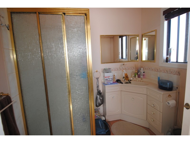 73 Rifle Parade, Lithgow NSW 2790