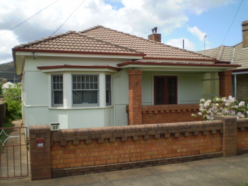 37 Academy Street, Lithgow NSW 2790