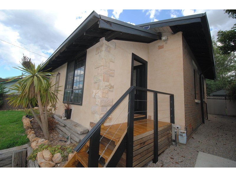 12 Lone Pine Avenue, Lithgow NSW 2790