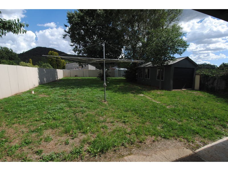 12 Lone Pine Avenue, Lithgow NSW 2790