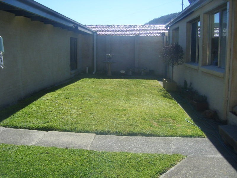 48 Enfield Avenue, Lithgow NSW 2790