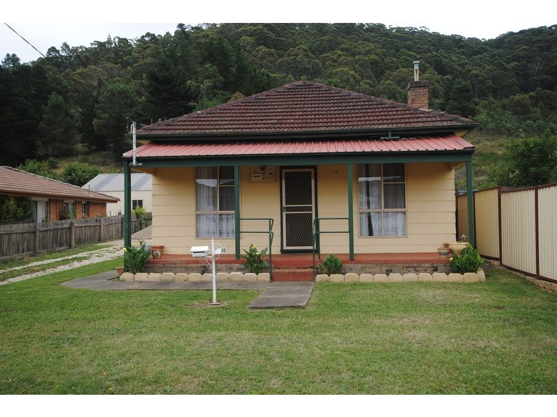 30 Geordie Street, Lithgow NSW 2790