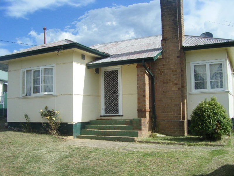 16 Tobruk Street, Lithgow NSW 2790