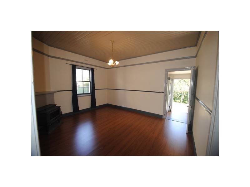 206 Inch Street, Lithgow NSW 2790