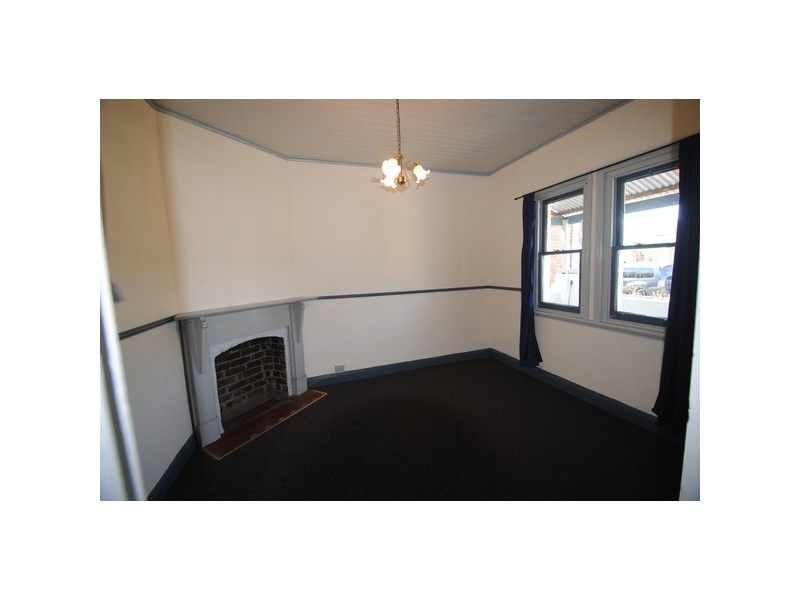 206 Inch Street, Lithgow NSW 2790