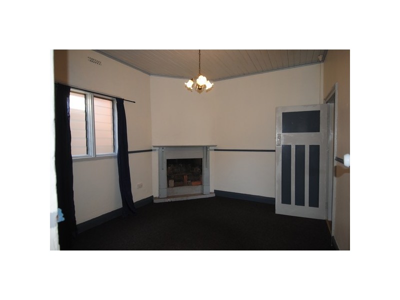 206 Inch Street, Lithgow NSW 2790