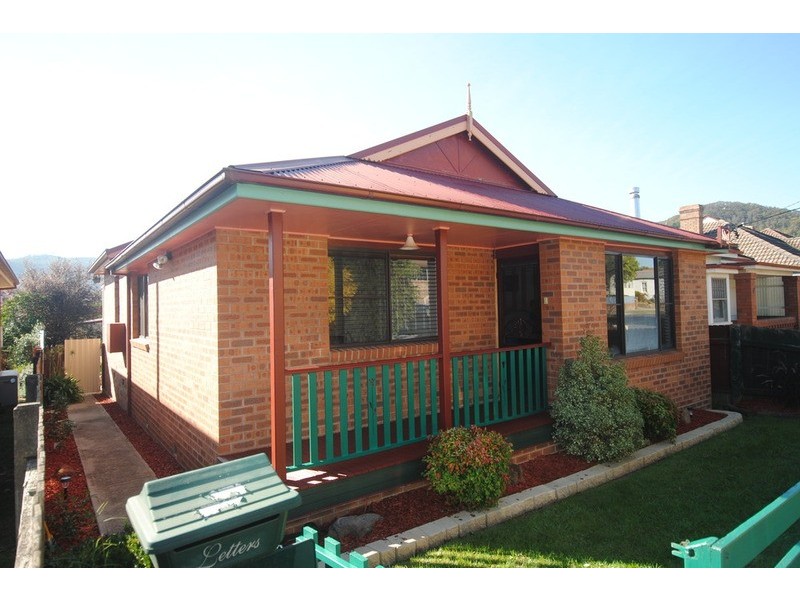 39 Academy Street, Lithgow NSW 2790