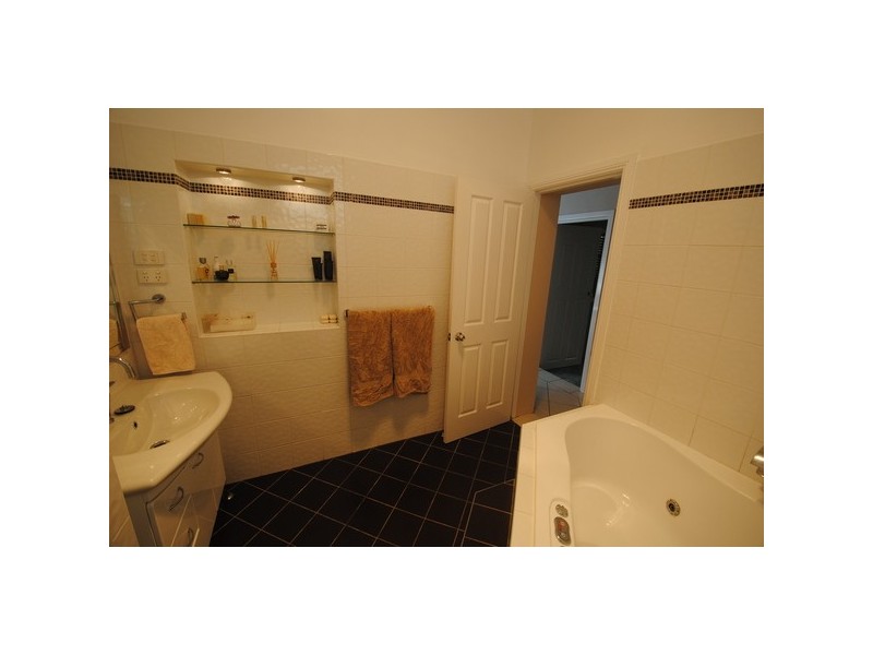 39 Ferro Street, Lithgow NSW 2790