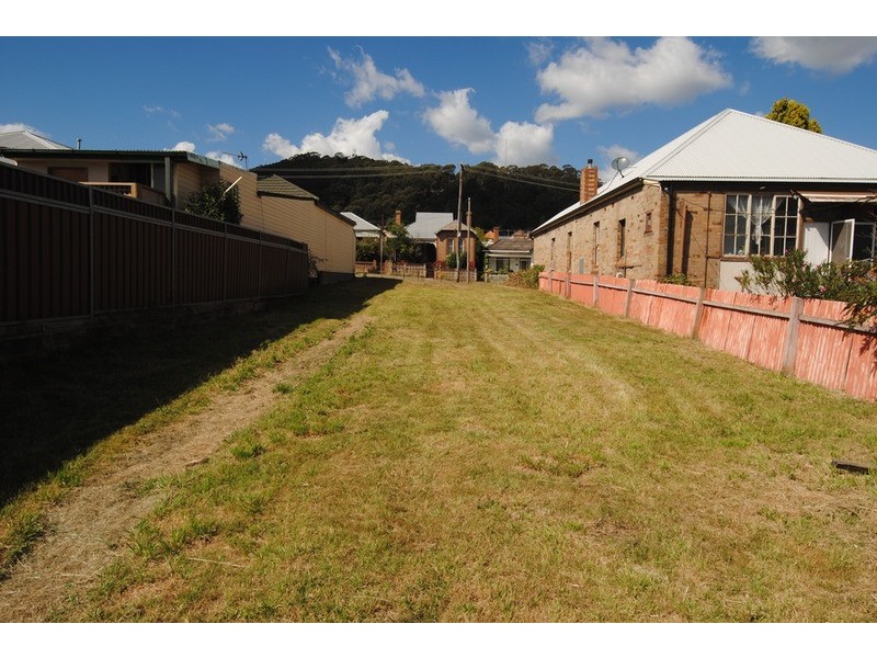 8 Lett Street, Lithgow NSW 2790
