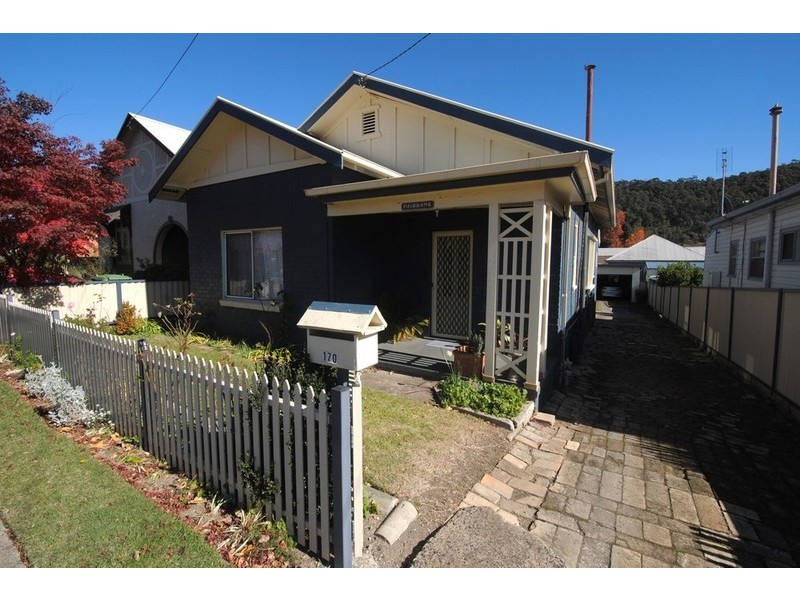 170 Inch Street, Lithgow NSW 2790