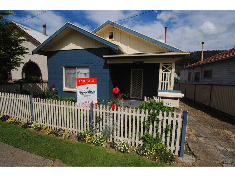 170 Inch Street, Lithgow NSW 2790