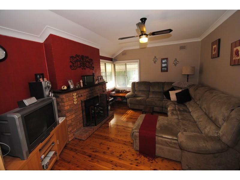 12 Amiens Street, Lithgow NSW 2790