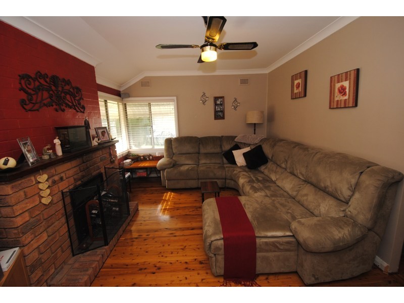 12 Amiens Street, Lithgow NSW 2790