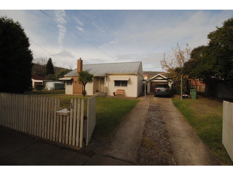 12 Amiens Street, Lithgow NSW 2790