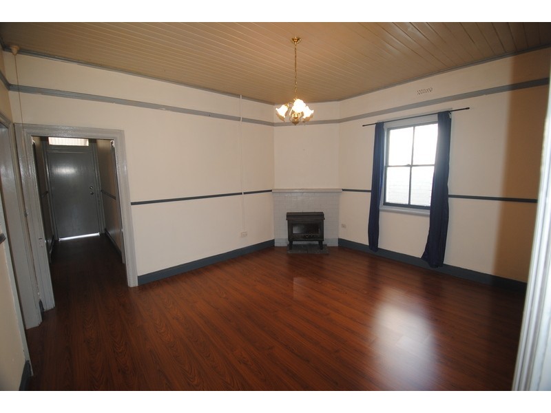 206 Inch Street, Lithgow NSW 2790