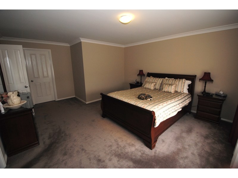 8 Robertson Street, Lithgow NSW 2790