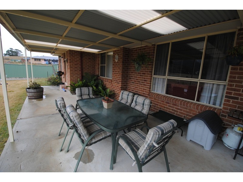 8 Robertson Street, Lithgow NSW 2790