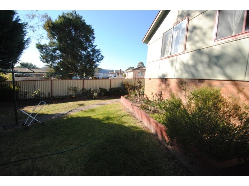 11 Landa Street, Lithgow NSW 2790