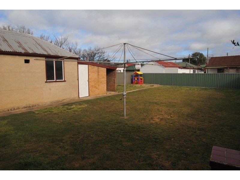 62 Rifle Parade, Lithgow NSW 2790