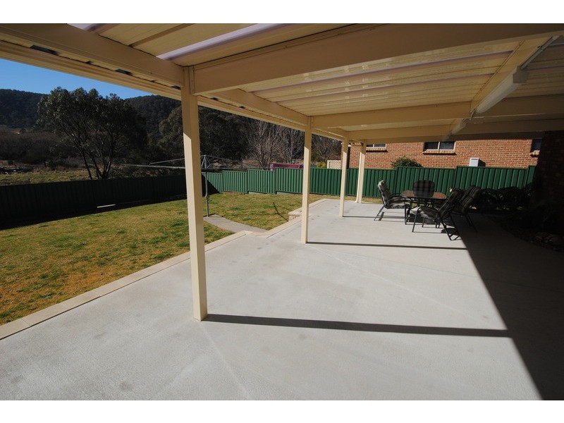 11 Chivers Close, Lithgow NSW 2790