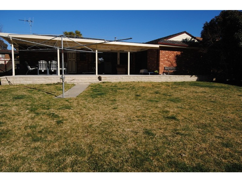 11 Chivers Close, Lithgow NSW 2790