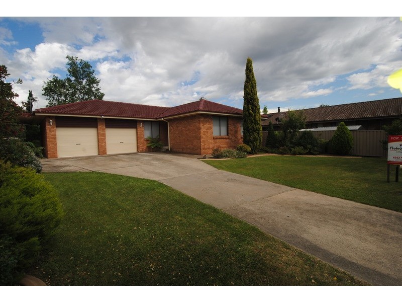 2 Enfield Avenue, Lithgow NSW 2790