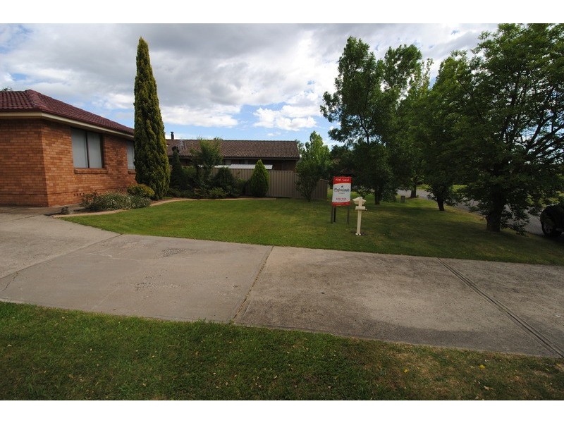 2 Enfield Avenue, Lithgow NSW 2790