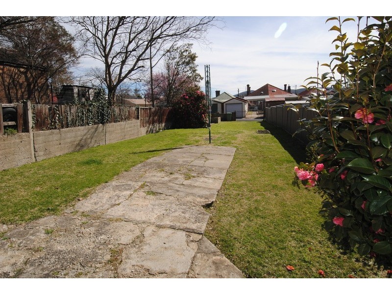 22 Ferro Street, Lithgow NSW 2790