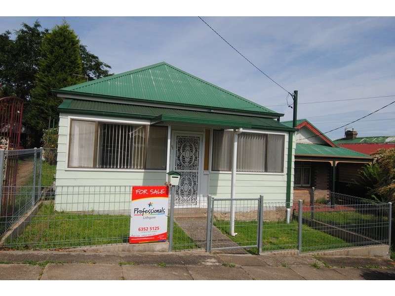 22 Ferro Street, Lithgow NSW 2790