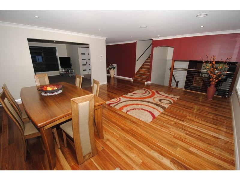 11 Sandalwood Drive, Lithgow NSW 2790