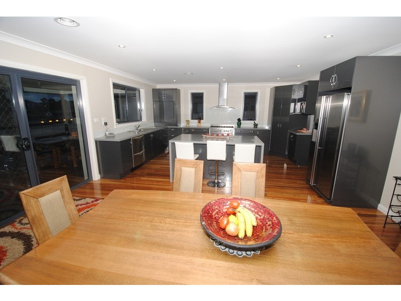 11 Sandalwood Drive, Lithgow NSW 2790