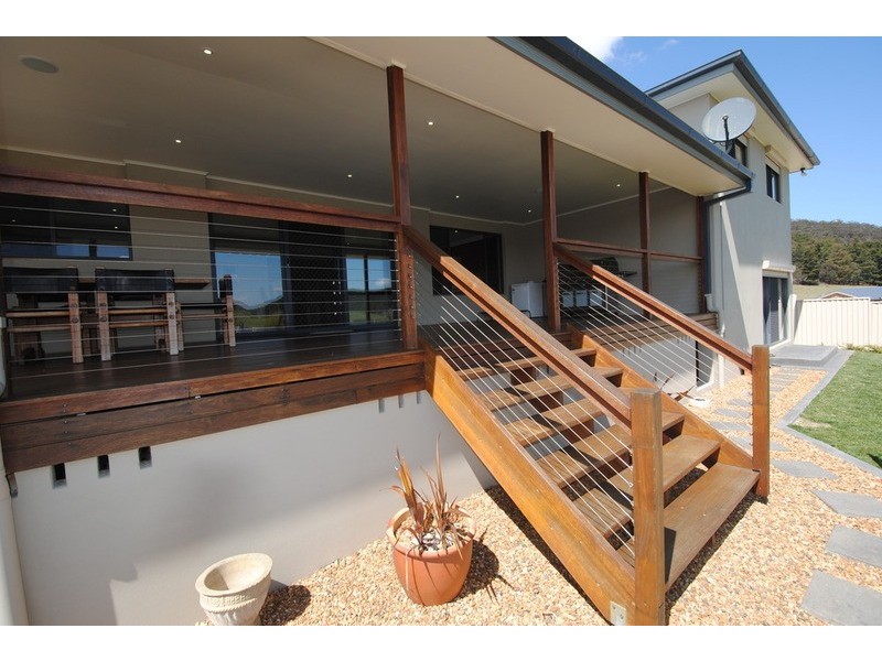 11 Sandalwood Drive, Lithgow NSW 2790