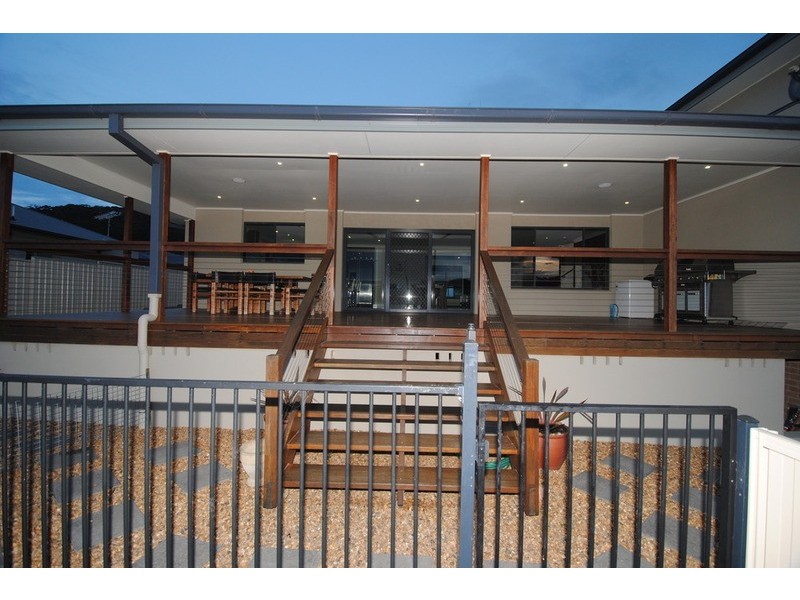 11 Sandalwood Drive, Lithgow NSW 2790