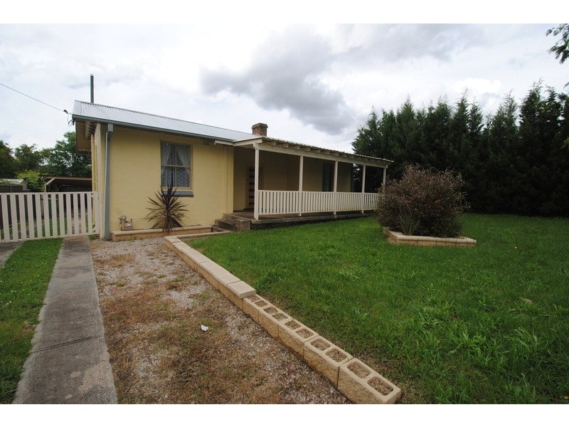 21 Suvla Street, Lithgow NSW 2790