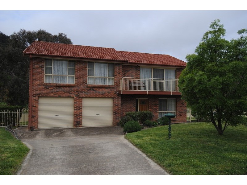 4 Evans Close, Lithgow NSW 2790
