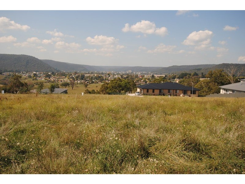 29 Hillcrest Avenue, Lithgow NSW 2790