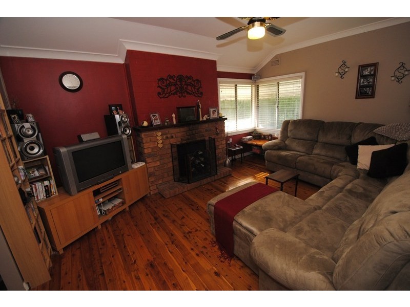 12 Amiens Street, Lithgow NSW 2790