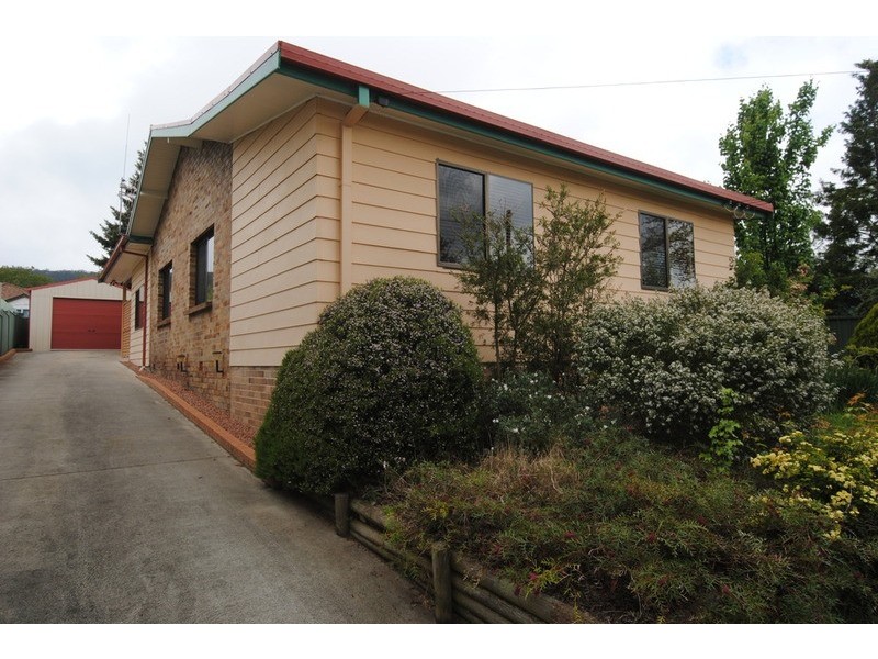 2 Passchendale Street, Lithgow NSW 2790