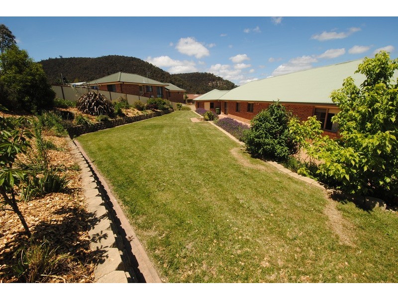 8 Wilton Close, Lithgow NSW 2790