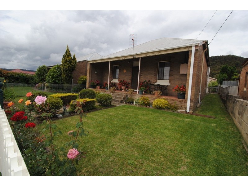 30 Silcock Street, Lithgow NSW 2790