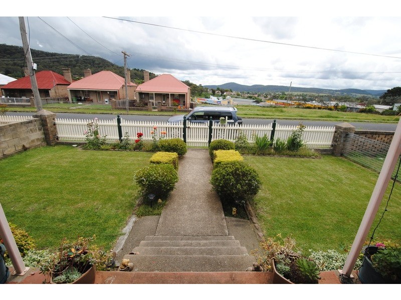 30 Silcock Street, Lithgow NSW 2790