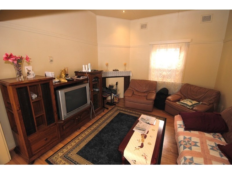 170 Inch Street, Lithgow NSW 2790